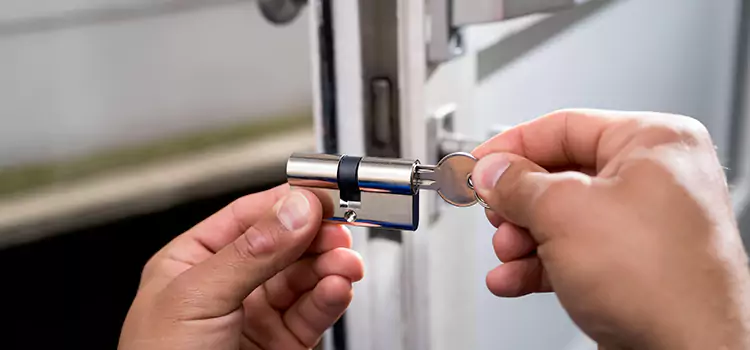 Emergency Locksmith for House Centereach