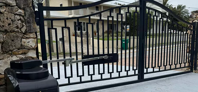 Swing Gate Opener with Keypad Centereach